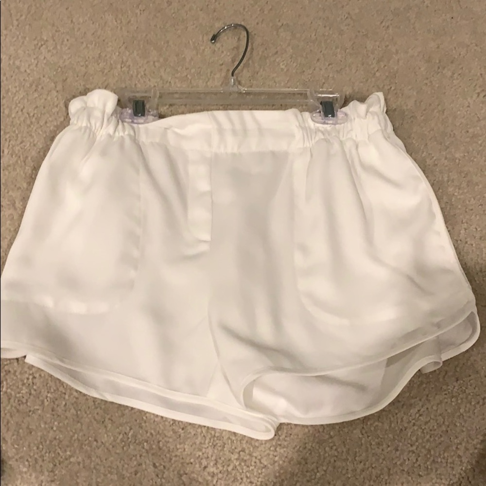 White dress shorts- never worn!!